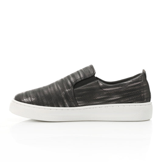Metallic Python Stripe Sneaker - Black