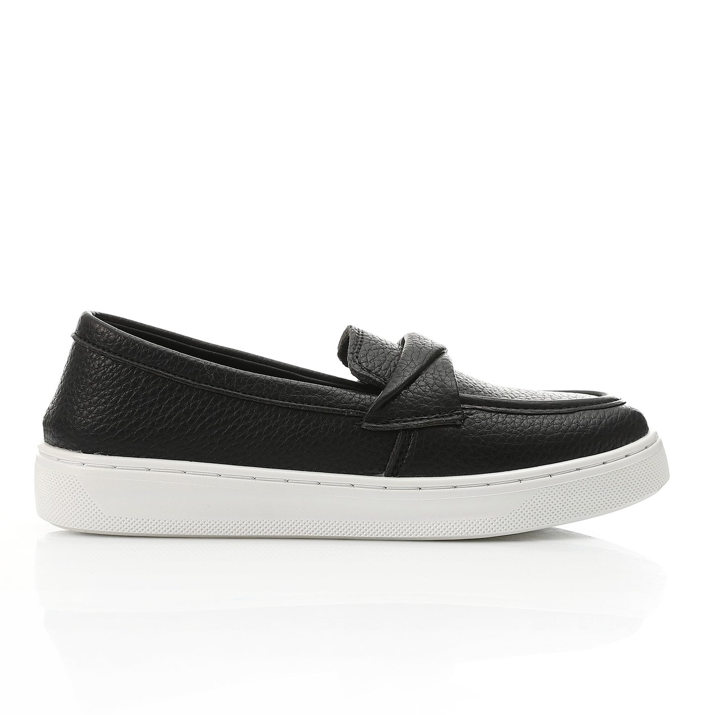Pebbled Loafer-Sneaker-Black
