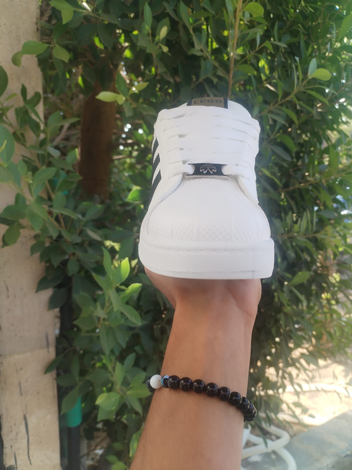 super stare white x black