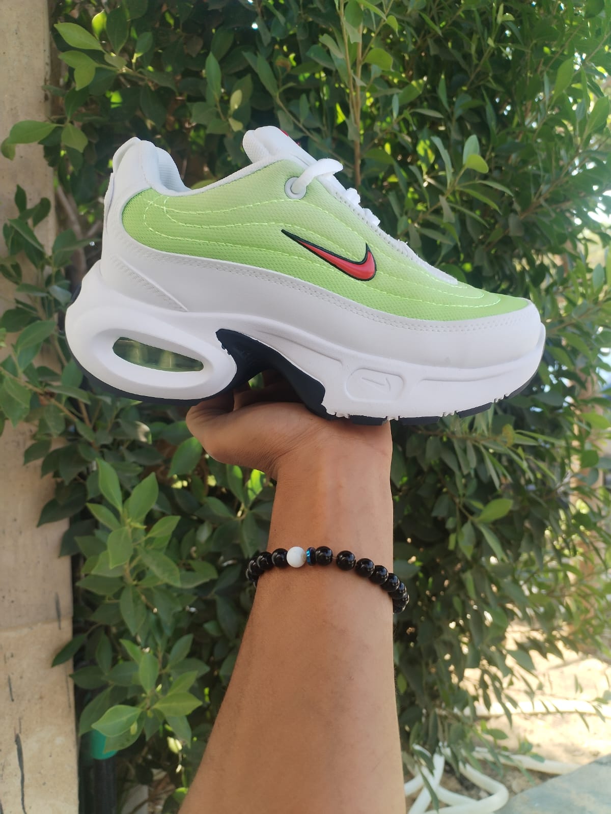 Nik Air Max White x lemon