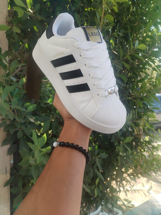 super stare white x black