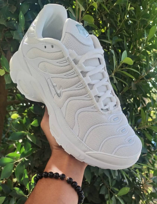 Nik TN White